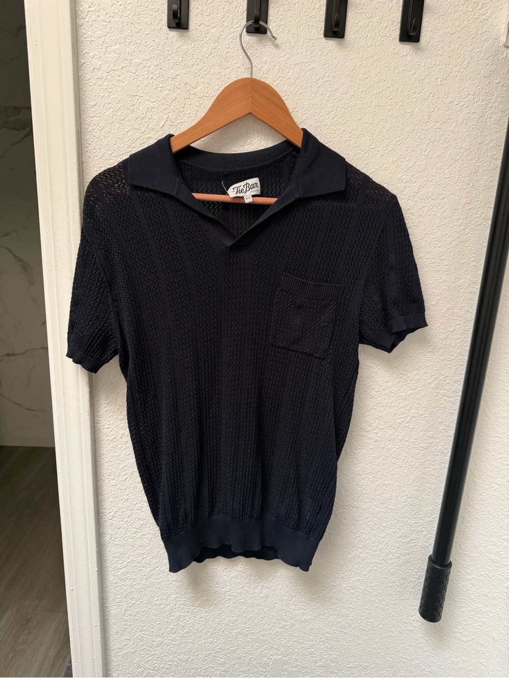 EUC The Tie Bar Extra-Small Textured Rib Navy Open-Weave Polo with Chest Pocket